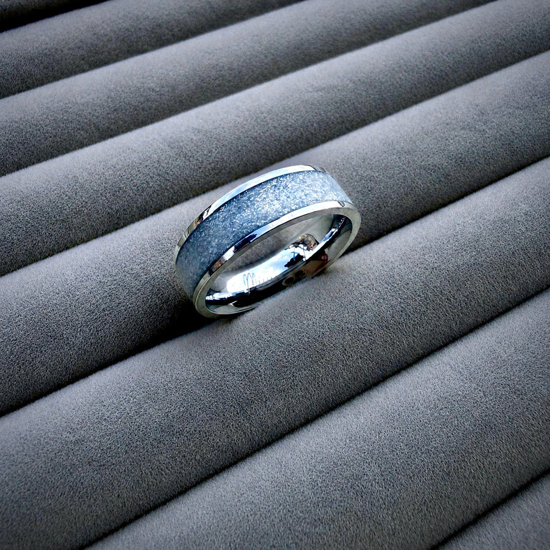 How Is Ashes Jewellery Made? A Guide to Memorial Jewellery