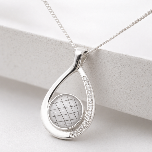 Evernear Drop Pendant