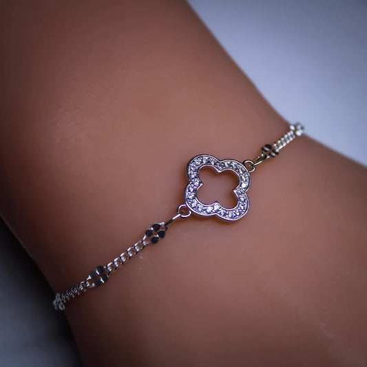 Sterling Silver Clover Kiss Bracelet