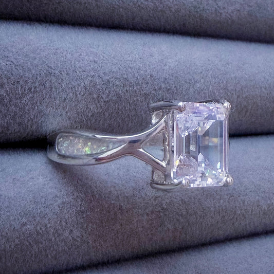Infinite Twist Ring