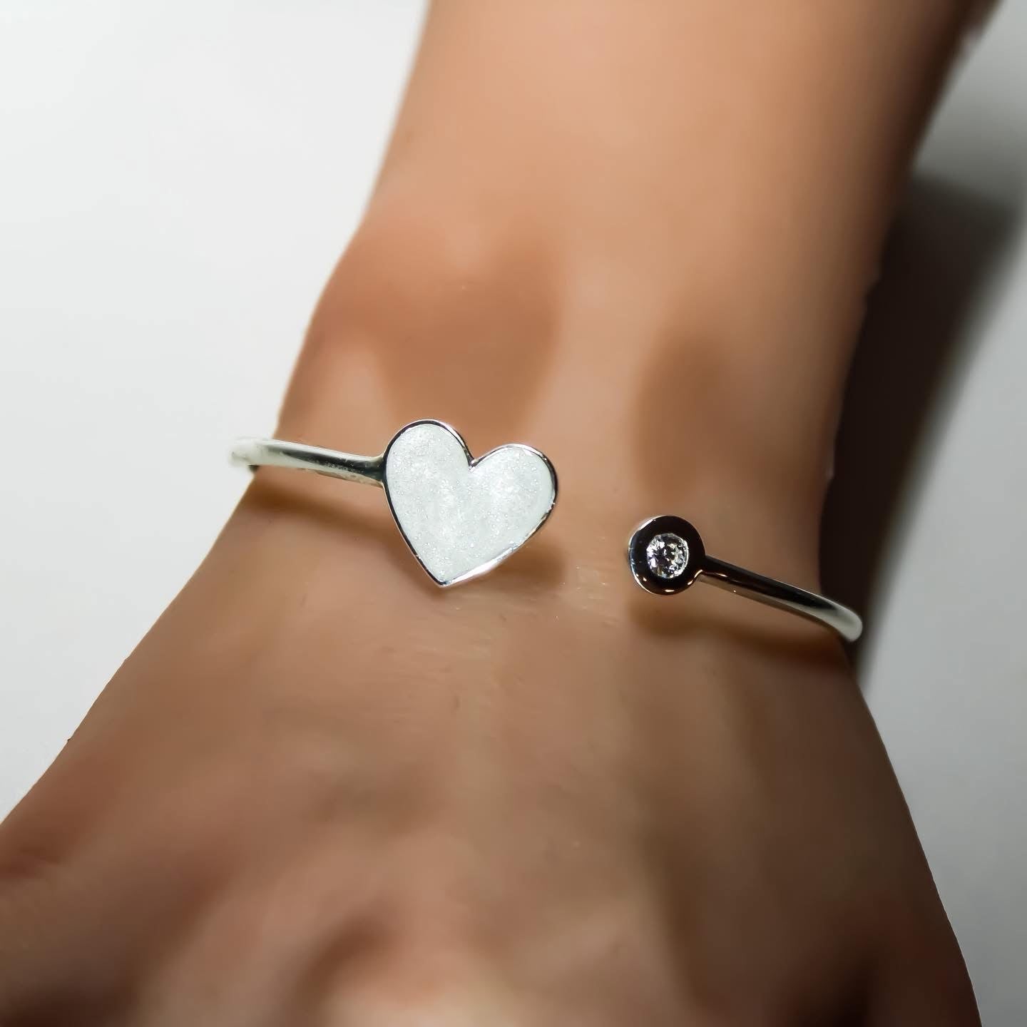 Cubic Zirconia Heart Bangle
