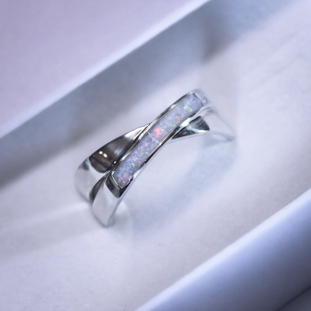 Ethereal Flow Ring