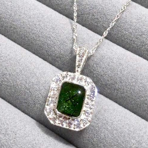 Aurelia Halo Pendant