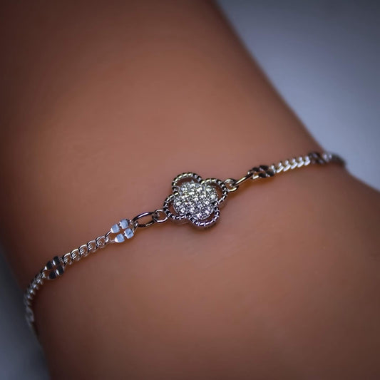 Sterling Silver Clover Elegance Bracelet